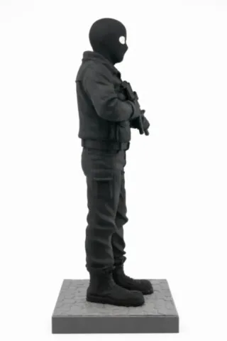 Figurine corse Ribellu imprimée en 3D, vue de côté ribellu-corse-impression-3d-cote-2.webp