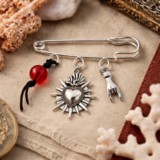 bijou-corse "e breve", Broche “A Fede è a Forza” situation