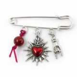 Bijou corse "e breve", Broche “U Core Santu”