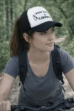 casquette-corse-toni-saette-liberta-femme-exterieur.webp