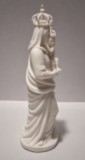 Profil droit de la figurine Notre-Dame de Pancheraccia portant l’Enfant Jésus figurine-notre-dame-pancheraccia-profil-droit.jpg