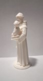 Profil gauche de la figurine de Saint Antoine de Padoue montrant l’Enfant Jésus assis sur le livre figurine-saint-antoine-de-padoue-corse-15cm-profil-gauche.jpg