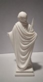 Vue de dos de la figurine corse de Sainte Restitude montrant les plis de son long manteau figurine-sainte-restitude-corse-dos.jpg