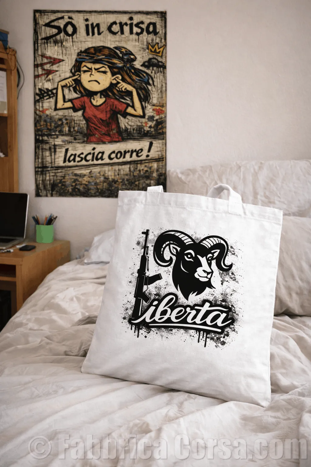 tote-bag-corse-liberta-dans-chambre
