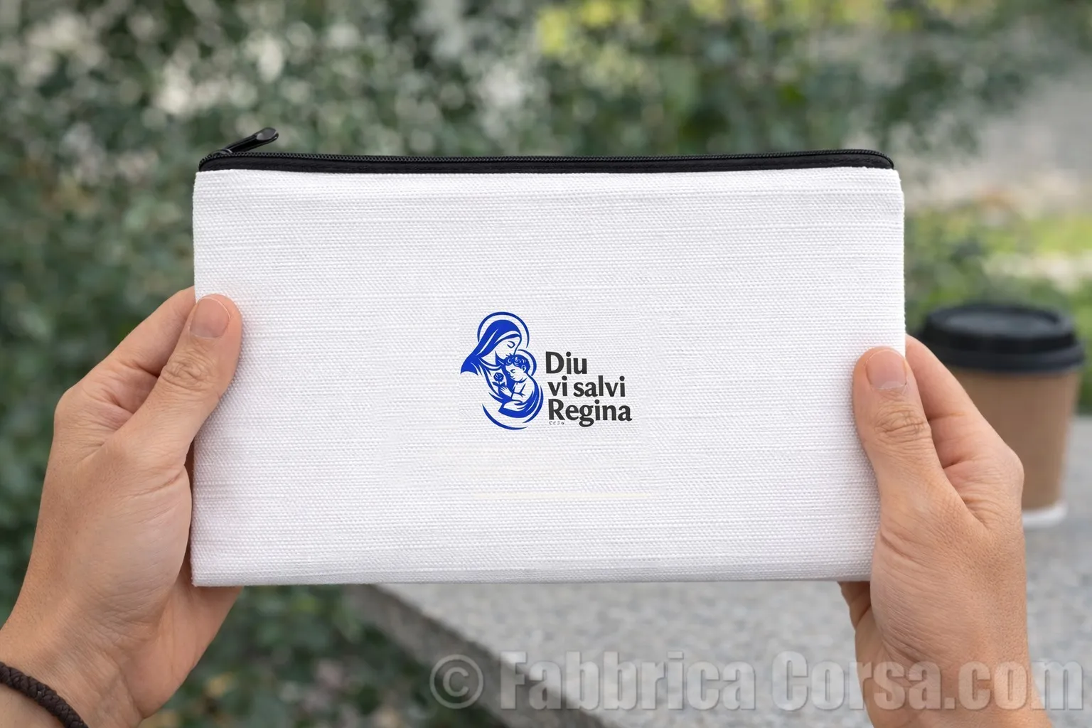 Pochette Diu vi salvi Regina petit format | Fabbrica Corsa®