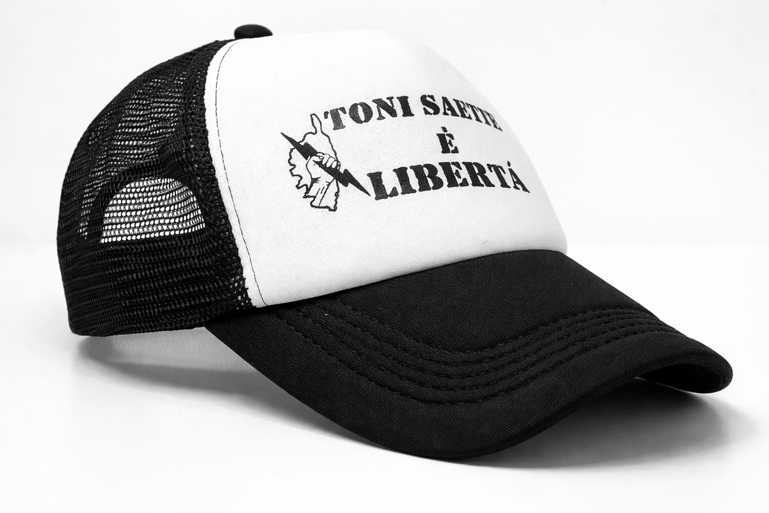 casquette-corse-trucker-toni-saette-liberta-vue-trois-quarts