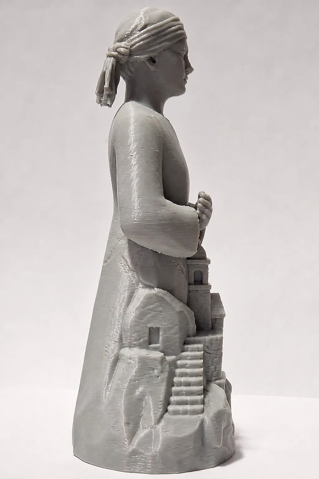 mamma-corsica-figurine-corse-3d-profil-droit