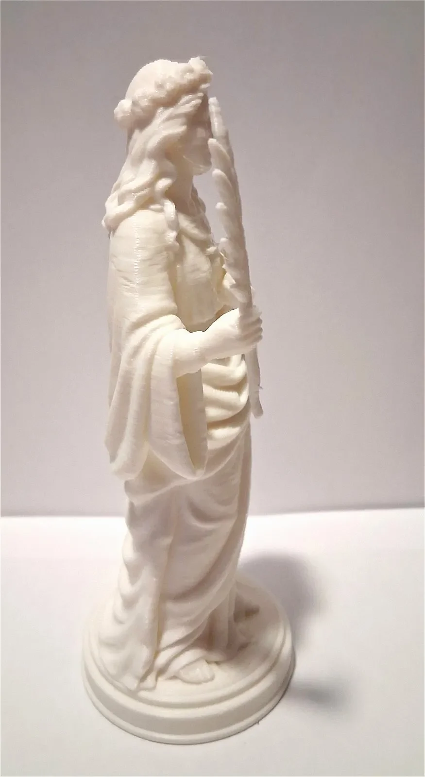 figurine-sainte-devote-corse-15cm-profil-droit